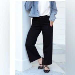 Women's Vervet Black Frayed Hem Ankle Jeans